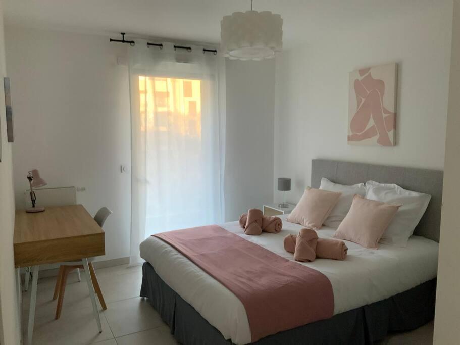 Logement Cosy Climatise Avec Parking 엑상프로방스 외부 사진