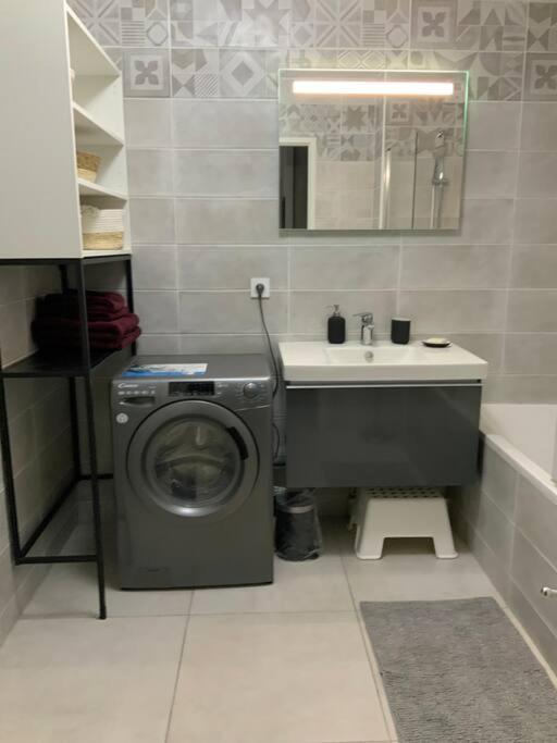 Logement Cosy Climatise Avec Parking 엑상프로방스 외부 사진